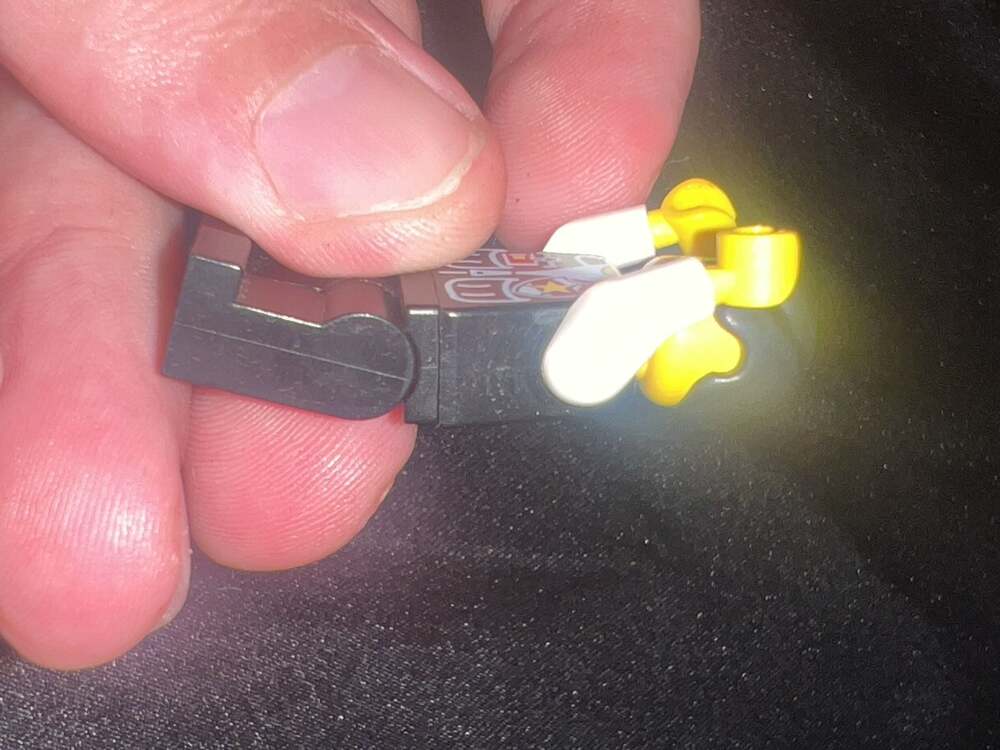LEGO Town Classic Police Officer Minifigure with Sheriff Star, Sunglasses, Cap - Picture 2 of 4